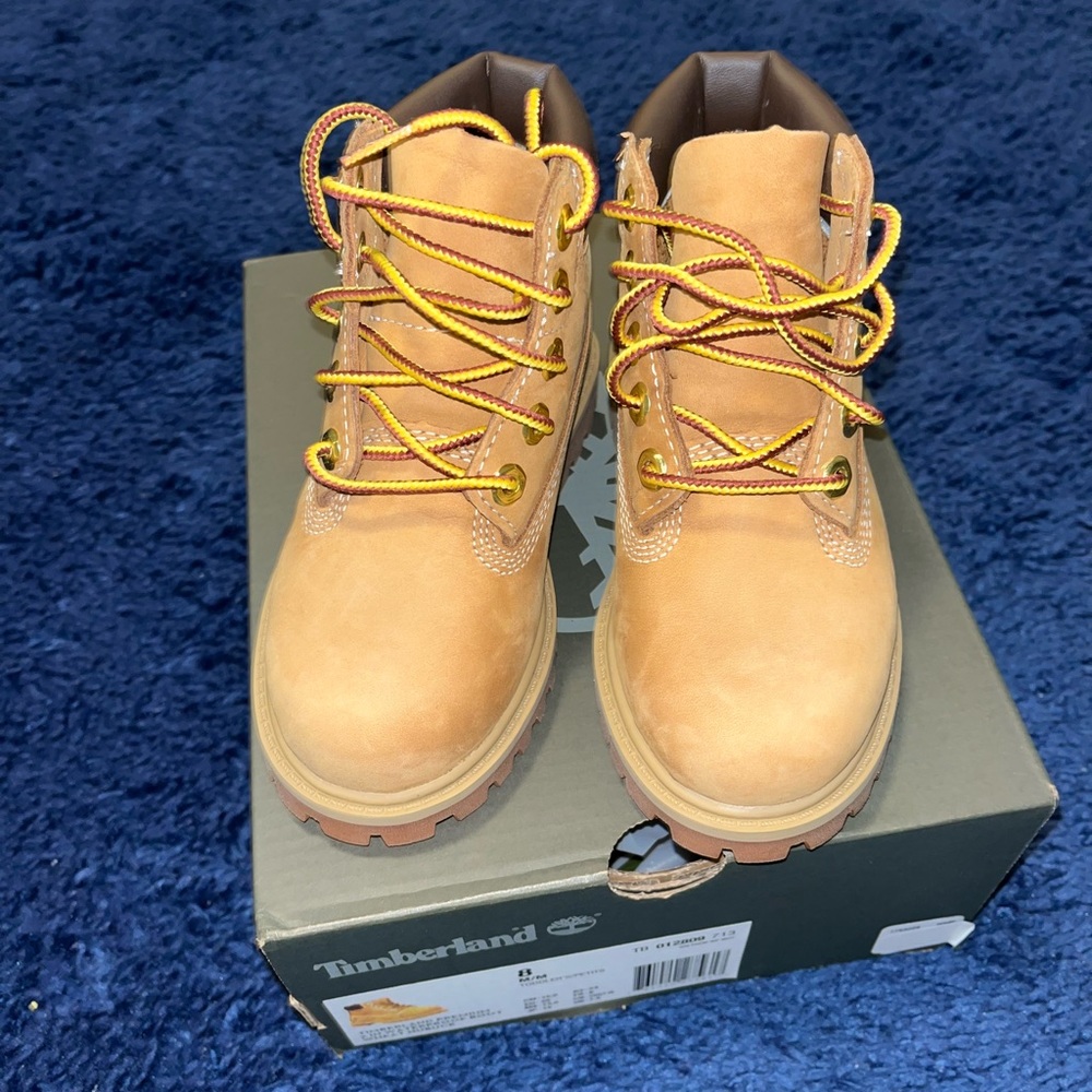 NWT toddler timberland boots